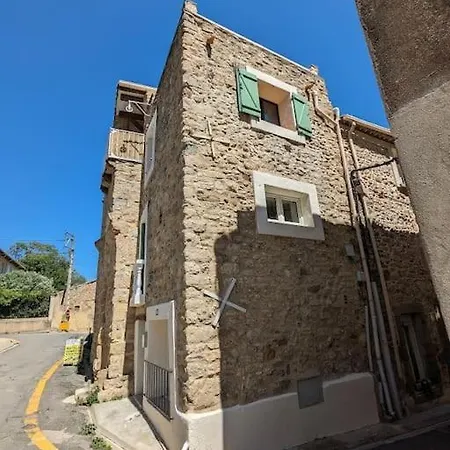 Semesterbostad Maison Porte Saint Croix *